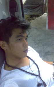 Public de dhericky  2 photos