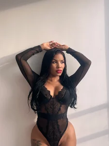 NickyBrown_ Me зображення 4