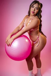 Sofia_fantasyy 🏀strawberries with my sweet skin🍓Valentine Day Foto