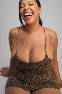 ebony_priincess kullanıcısının one priincess horny albümü -  4 fotoğraf