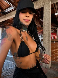 Dafne_kee my vacation Pic 5