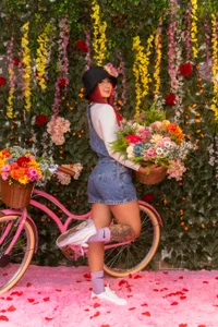 HannaRed_ Beautitful like ur favorite flower🥵🥵🥵  2. fénykép
