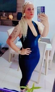 laly_Abby Public slika