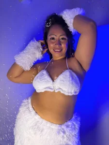 SeleneGibson__ ✨ Winter Tease зображення 2