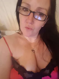 moistmilf Public Pic 2