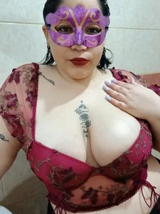 FoxyLesly's XXX Nude Photo 1