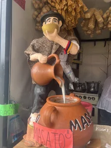 Food, travel, and unique moments de Alaia_Blosson  7 Imagens