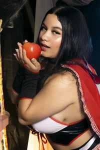 Maddie_01: Try it... if you dare 🎃⚡ ( 8 фото)