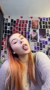 ulya1smitt I am your fire in bed  7. fénykép