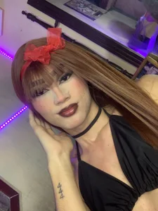 SHARLOTH_trans 🖤🍄🔥 Immagine  5