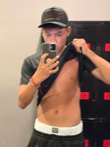 Ryan_wylde2 Public Immagine 