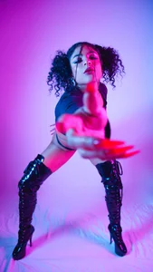 VioletXia_ Goddess in leather Pic 9