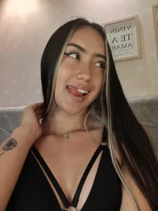 liaa_18 I am sexy in black <3 Pic 2