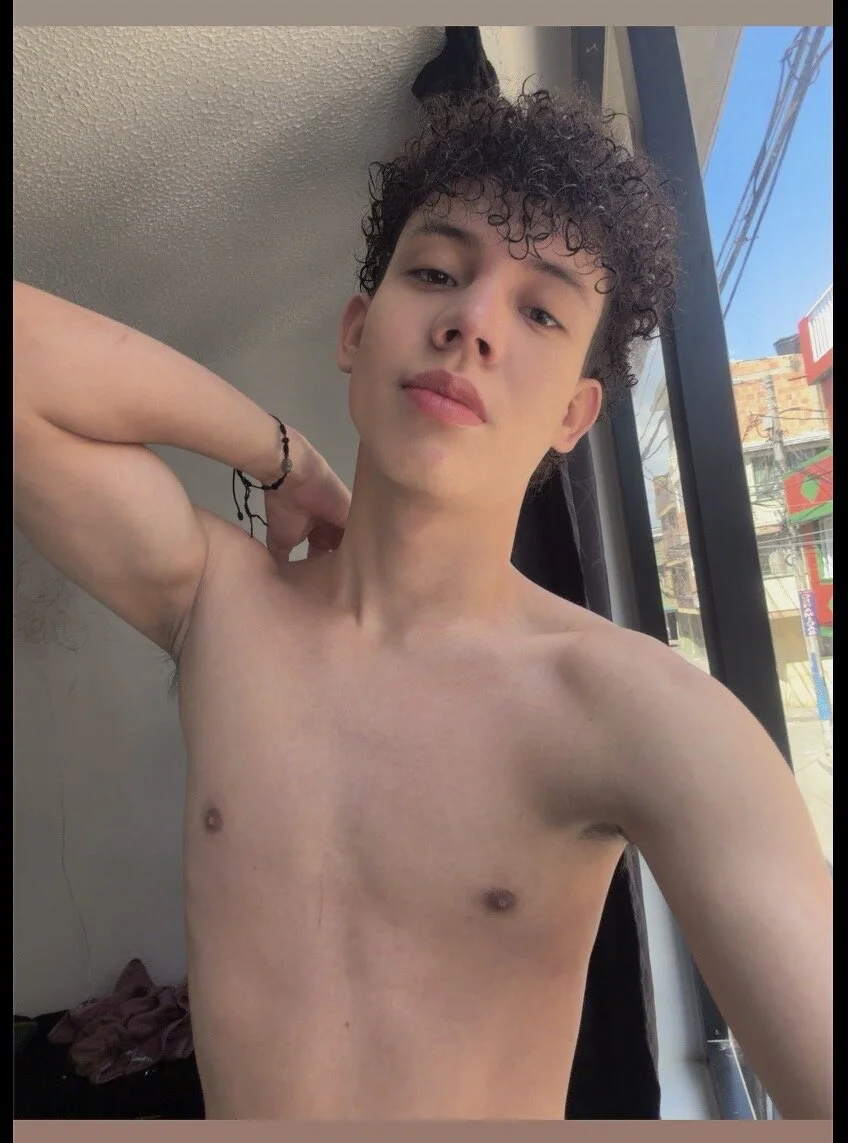 yoursexyjose 님의 트렌드 중인 사진  4358개