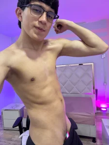 MARCO_TAY kullanıcısının 😈 SEXY ME 😈 albümü -  4 fotoğraf