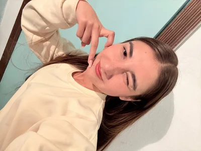 JenniferCasey I make you happy with a smile 사진