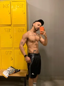 NicolasChest_xxx GYM Pic