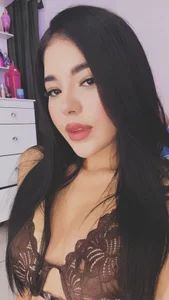 daisy_bloomm Public Pic 3
