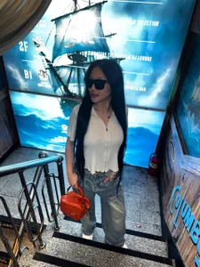 EIeniVanwart Korea is my love Gambar 2