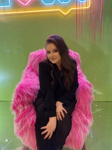 CuteAmberr: Public ( 2 фото)