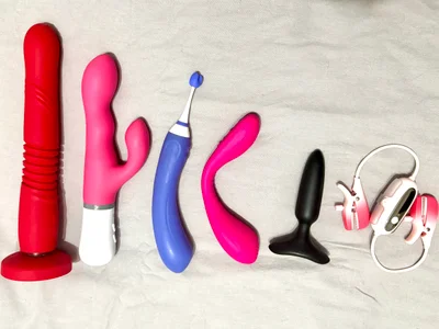LewdFoxy_VT🎤 My Toys Bild