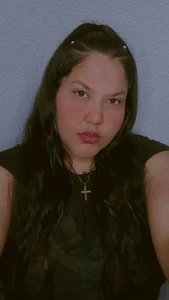 VaneandRossy Public Gambar 2