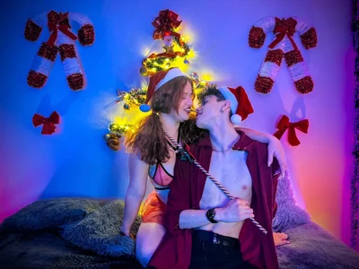 hottie_couplee 🎄Christmas wishes are the best🎄 Pic 3