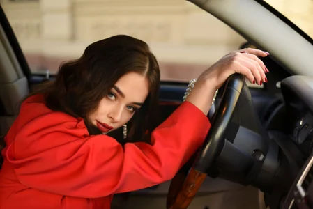 MistressMilana Lady in Red Pic 3