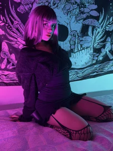 princesita_valija_ You look lonely รูป  9