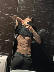 WayneWilson Public Foto 3