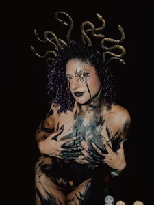 PrincessMilu Dark Halloween 🖤 Pic 3