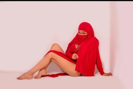 aisha-faraah Public Pic 8