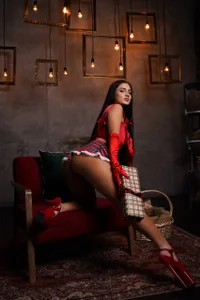 mygoddesshecate kullanıcısının A gift under the Christmas tree🎄 albümü -  fotoğraf