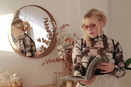 LisaLaasLet's honor together图片 2