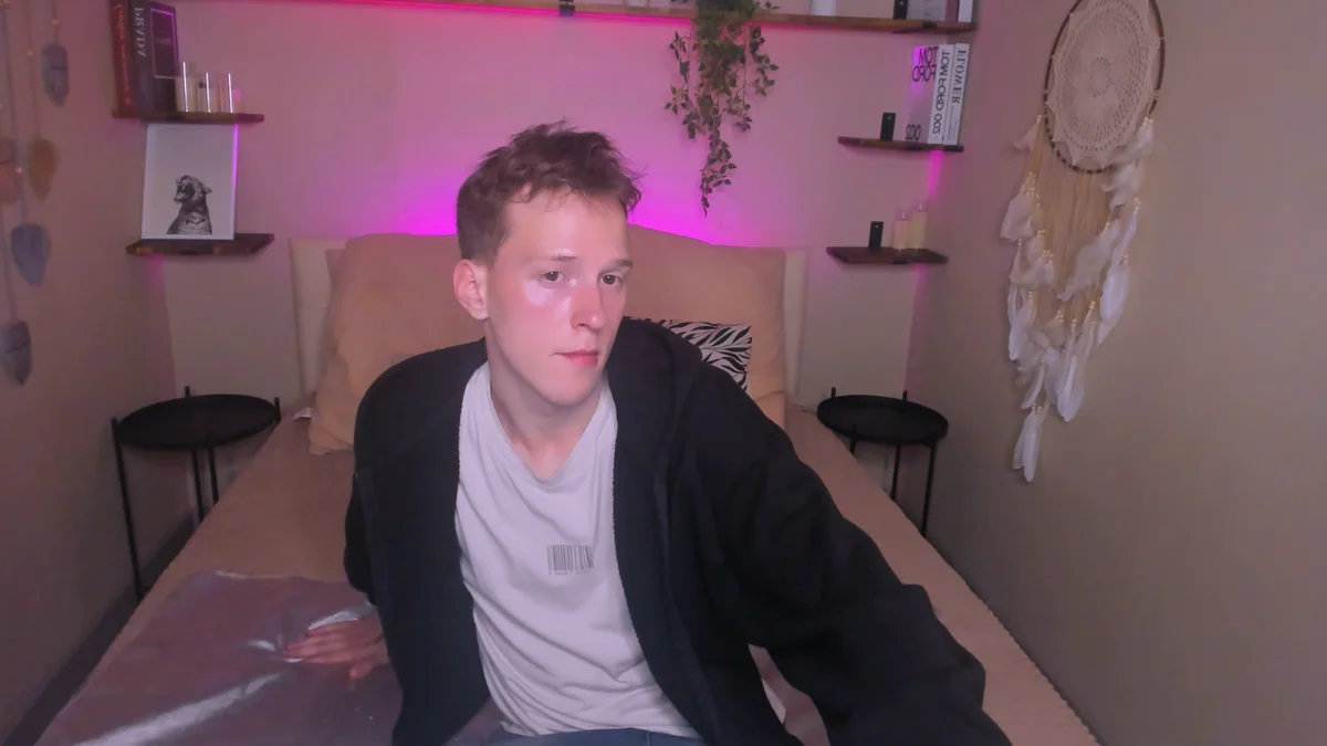 Трендове зображення  8372 Scott_Pottss