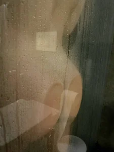 I want you to tae a shower with me od PaigePrado  3 snímek