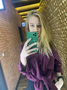 Scented_Elsa Public Pic 4