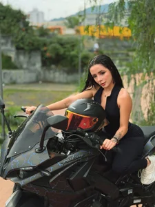 Wild route🔥⚡ de IsabellaMoreau  3 Imagens