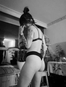 MagdaVon_Tise SEXI MAG Pic 2