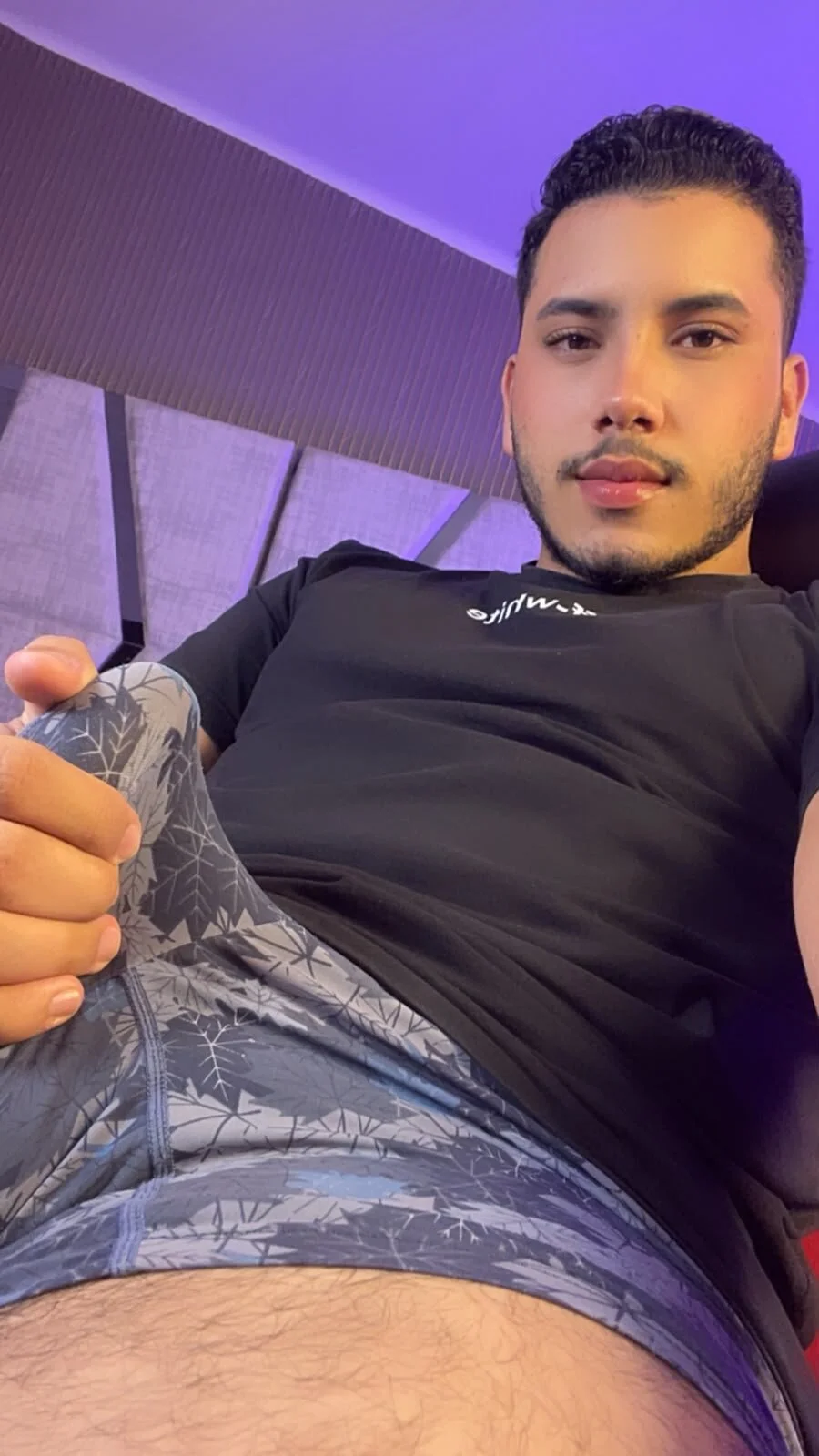 Трендове зображення  7982 Axel_grey_