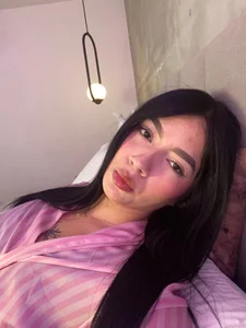 Yennifer_01 Its Me slika 2