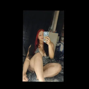 TatiJx_Pink Public Bilde 3