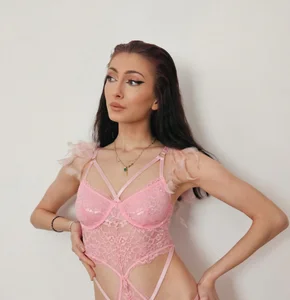 AnyaLobbのfun timeの 5枚の写真