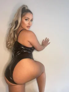 Honey_Tate Public Immagine 