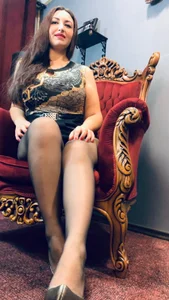 BustyEva_ Public Pic 4