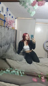 Nuevo contenido de laura_arias018  Imagens