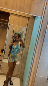 Public de vannessa  3 photos