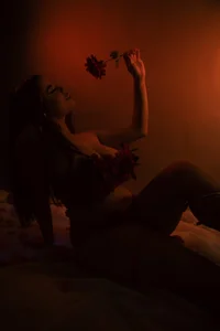 Victoria_vallejo_ delicate flower Hình 2