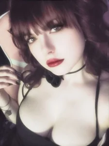 KristiBloom Public  5টি ছবি