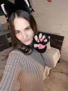 DieraBurks Cute kitty here😻 Pic 4